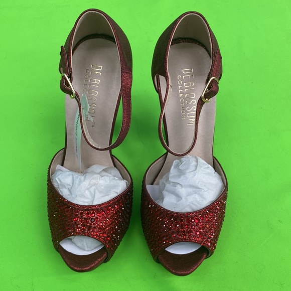 De Blossom Women’s Collection Color Wine Shimmer Heels. New - Picture 3 of 6